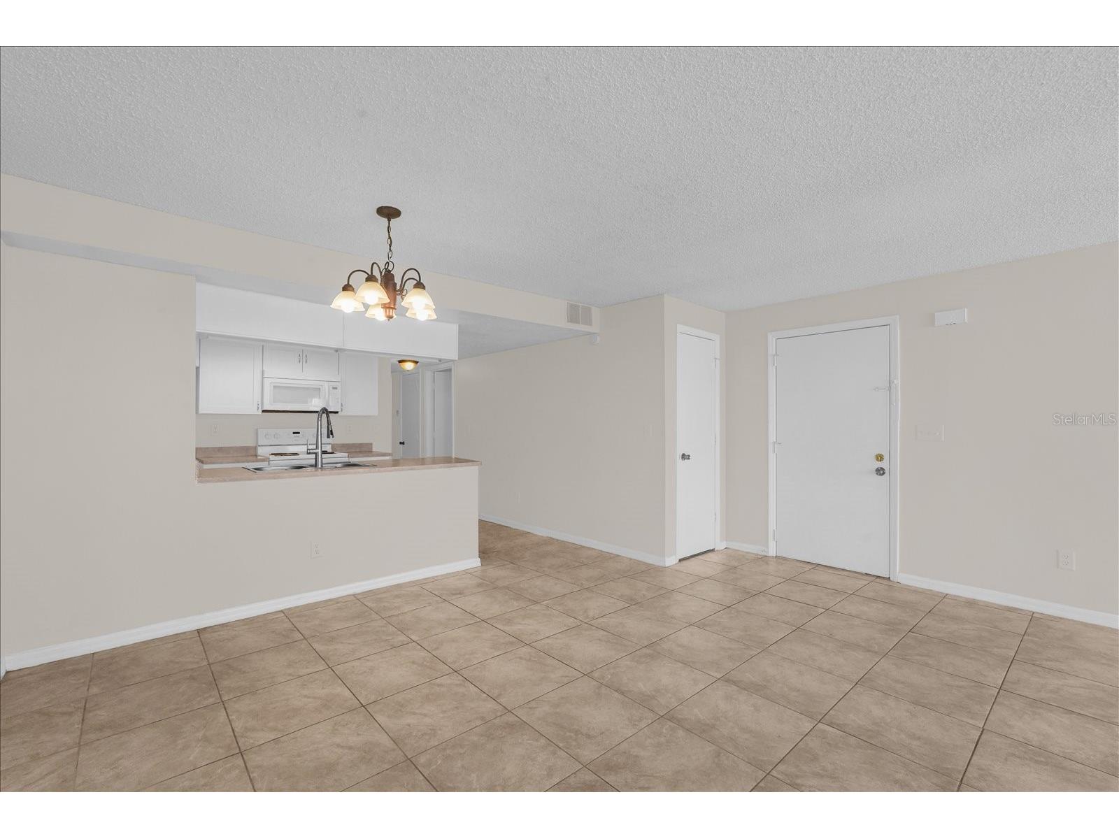 2731 N Poinciana Boulevard #107 Kissimmee FL 34746 O6402076 image8