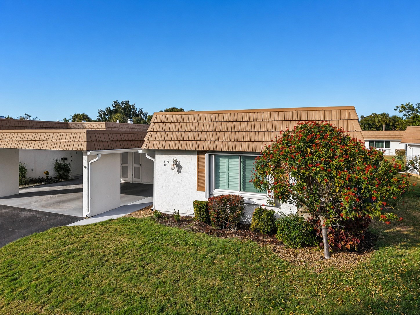 2731 Riverbluff Way #V76 Sarasota FL 34231 A4696921 image1