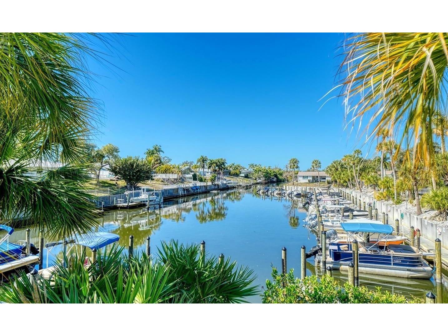 2731 Riverbluff Way #V76 Sarasota FL 34231 A4696921 image30