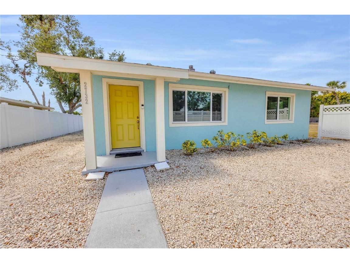 2732 Arnold Street Sarasota FL 34231 A4647803 image1