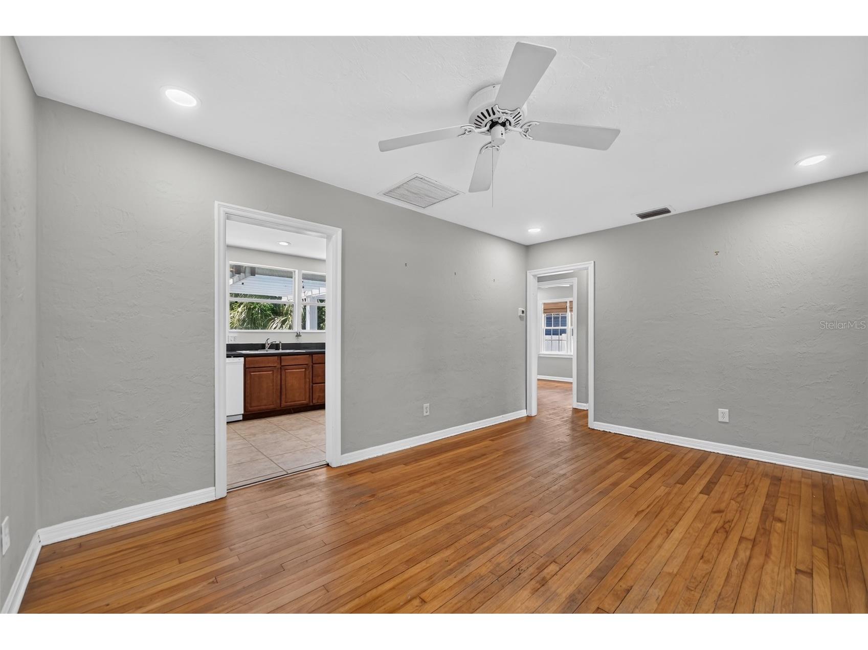 2732 Newark Way Orlando FL 32803 O6425363 image8