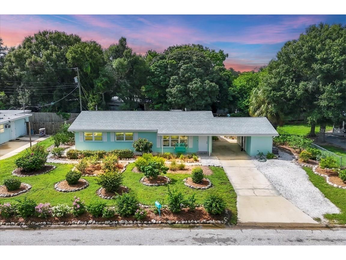 2732 Tangelo Drive Sarasota FL 34239 A4622588 image1