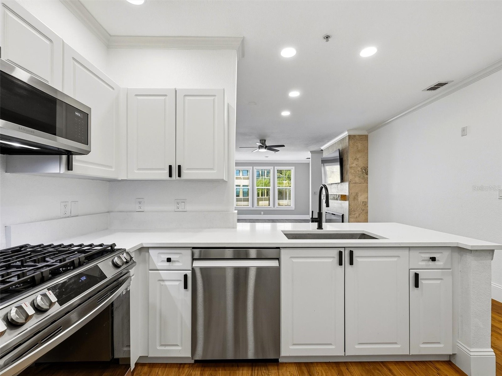 2732 Via Murano #524 Clearwater FL 33764 - TAMPA BAY TB8472415 image4