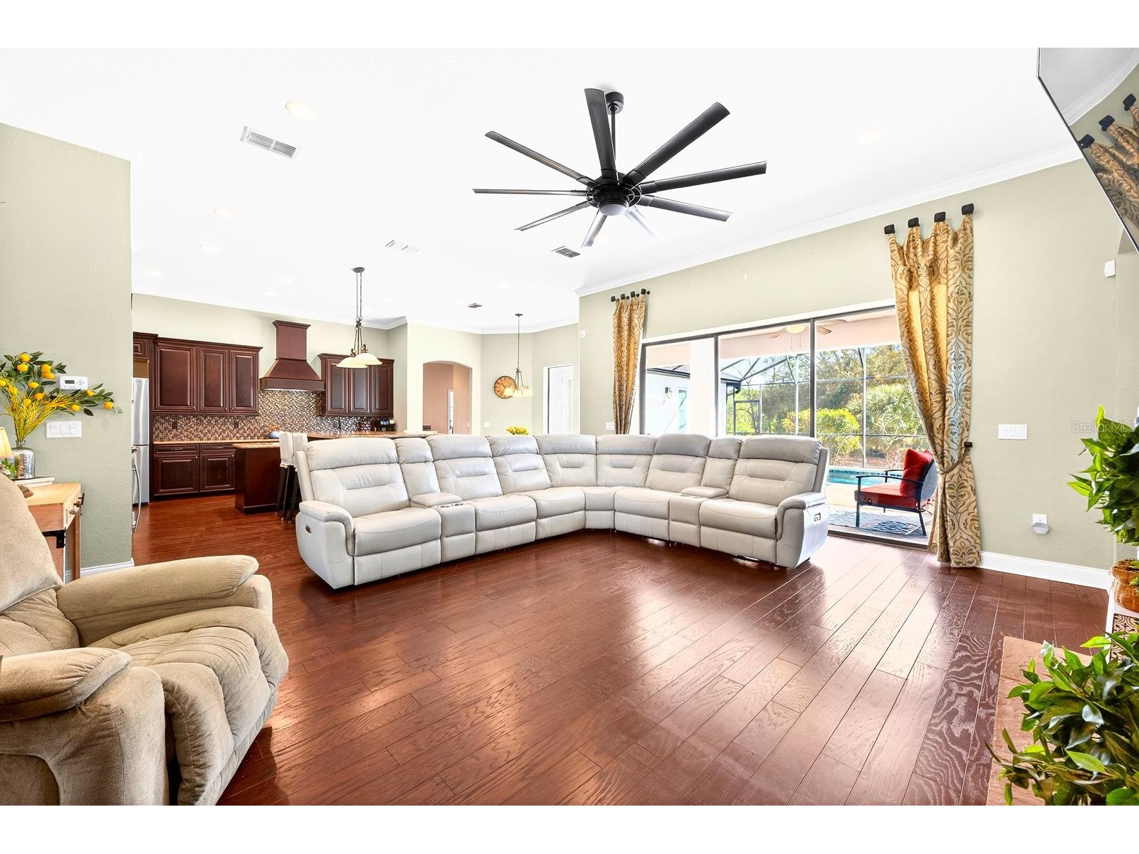 27324 Grand Oak Lane Tavares FL 32778 - HARRIS CHAIN OF LAKES O6382196 image10