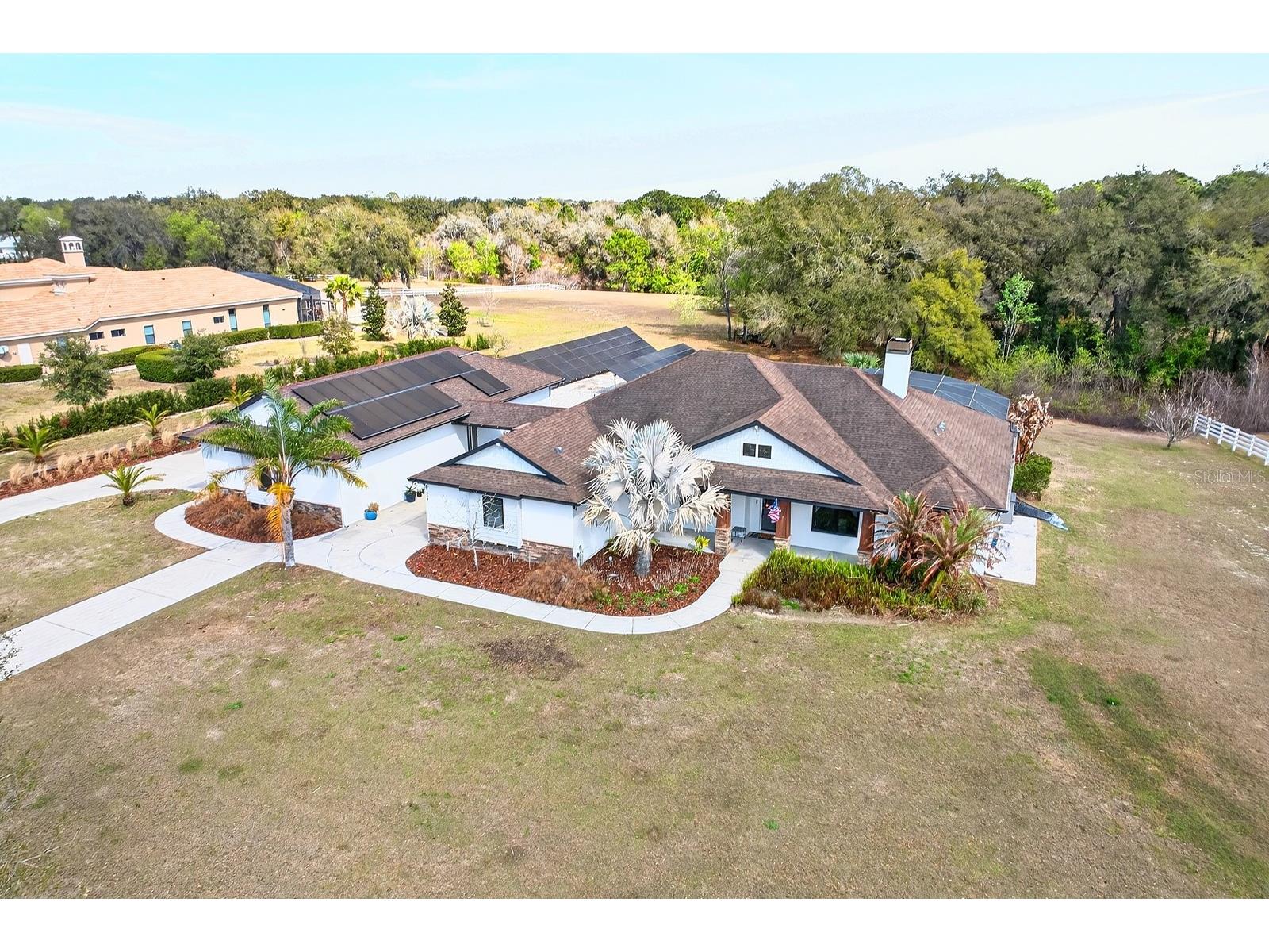 27324 Grand Oak Lane Tavares FL 32778 - HARRIS CHAIN OF LAKES O6382196 image2