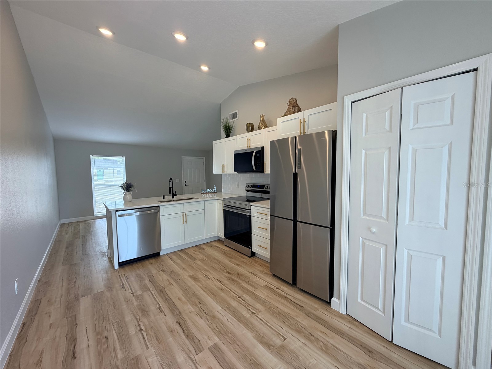 2733 Adela Avenue Orlando FL 32826 O6405089 image10