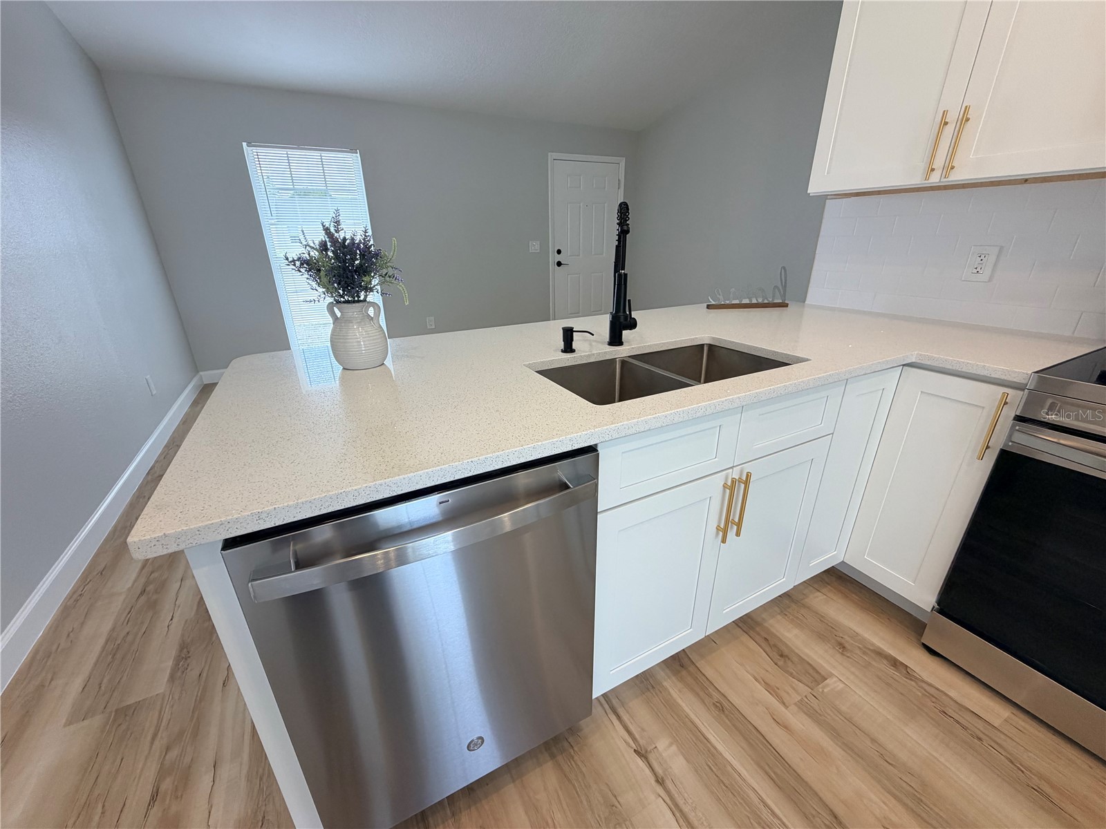 2733 Adela Avenue Orlando FL 32826 O6405089 image8