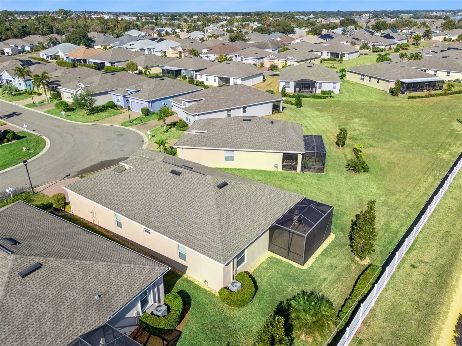 2733 Attwater Loop Winter Haven FL 33884 - LAKE RUBY P4937444 image37