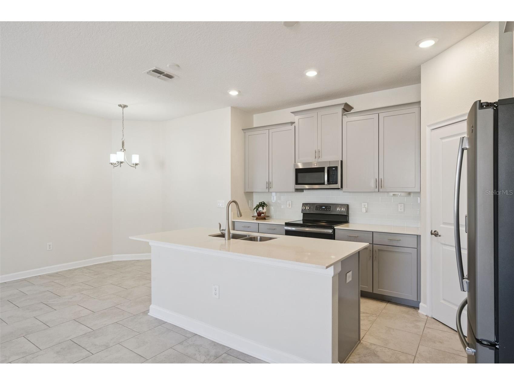 2733 Attwater Loop Winter Haven FL 33884 - LAKE RUBY P4937444 image9