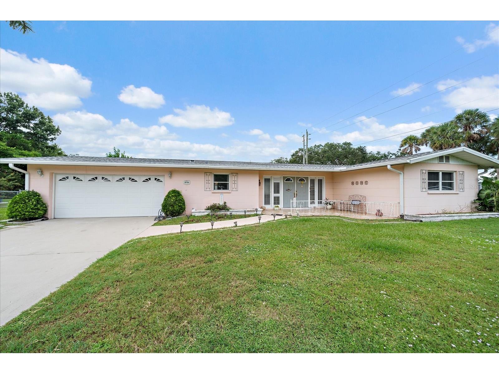 2733 Botany Avenue Sarasota FL 34239 A4660998 image1