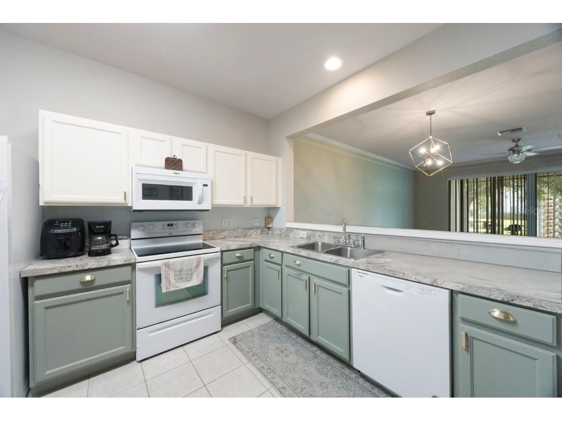 2733 Conch Hollow Drive Brandon FL 33511 TB8392326 image5