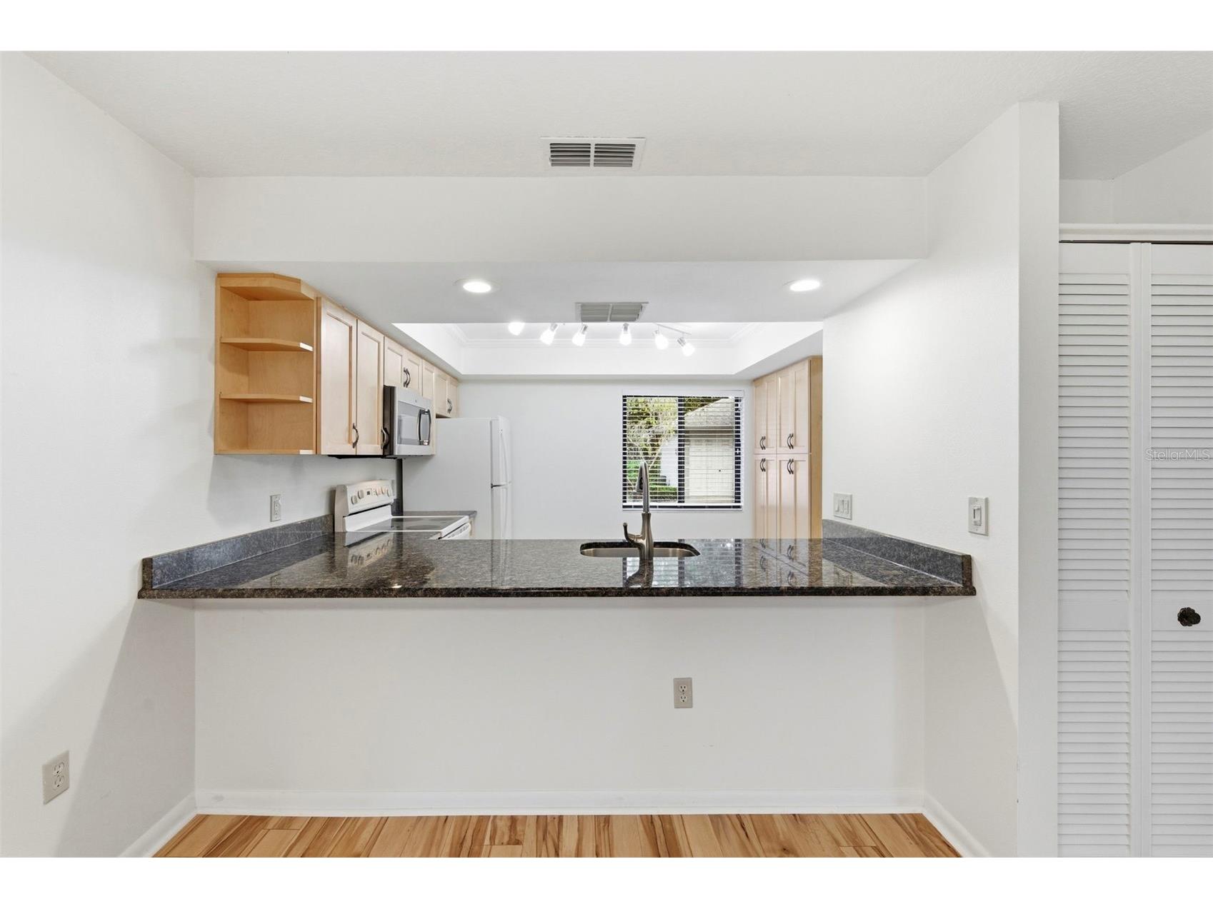 2733 Countryside Boulevard #108 Clearwater FL 33761 W7885718 image11