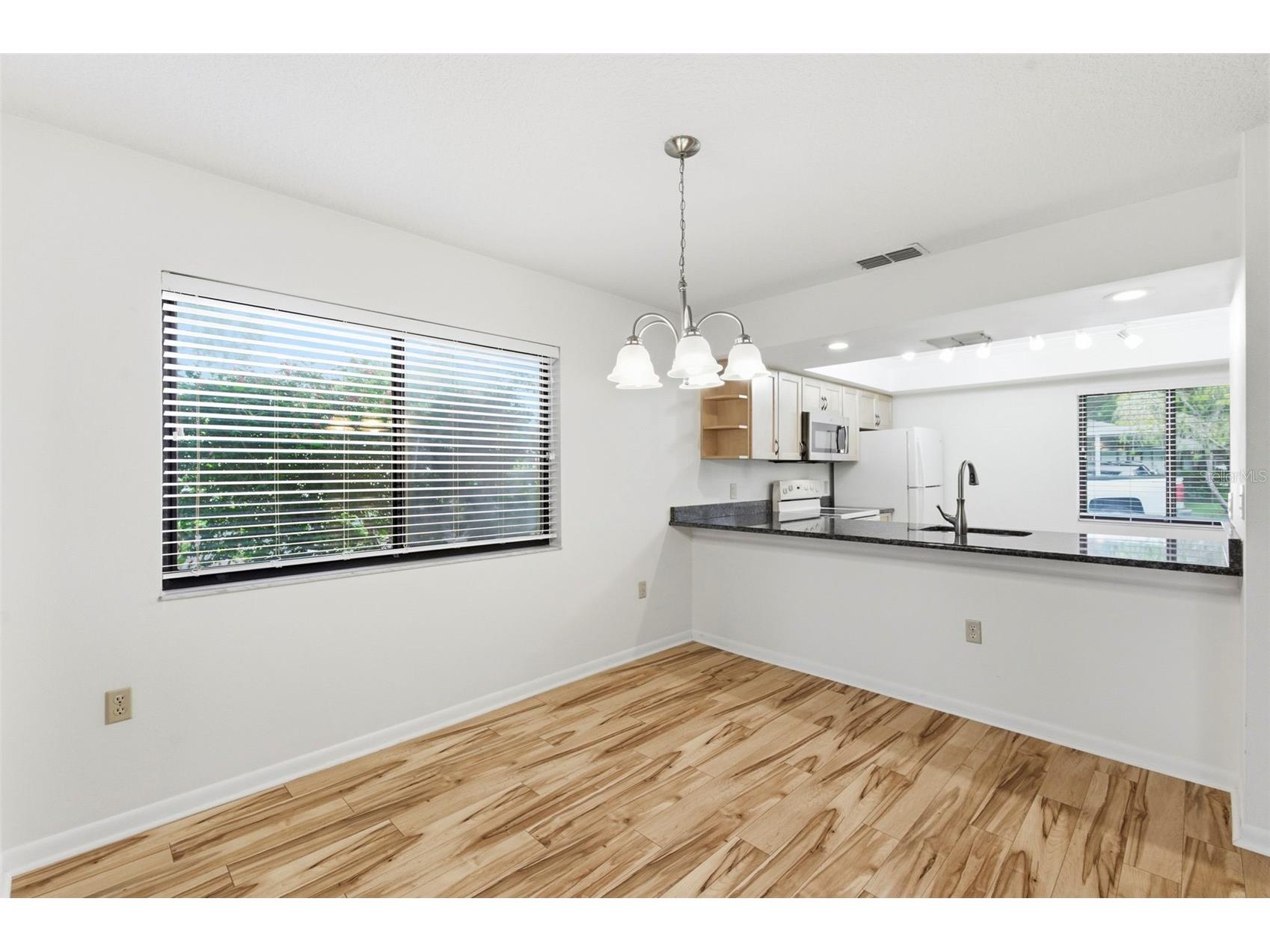 2733 Countryside Boulevard #108 Clearwater FL 33761 W7885718 image16