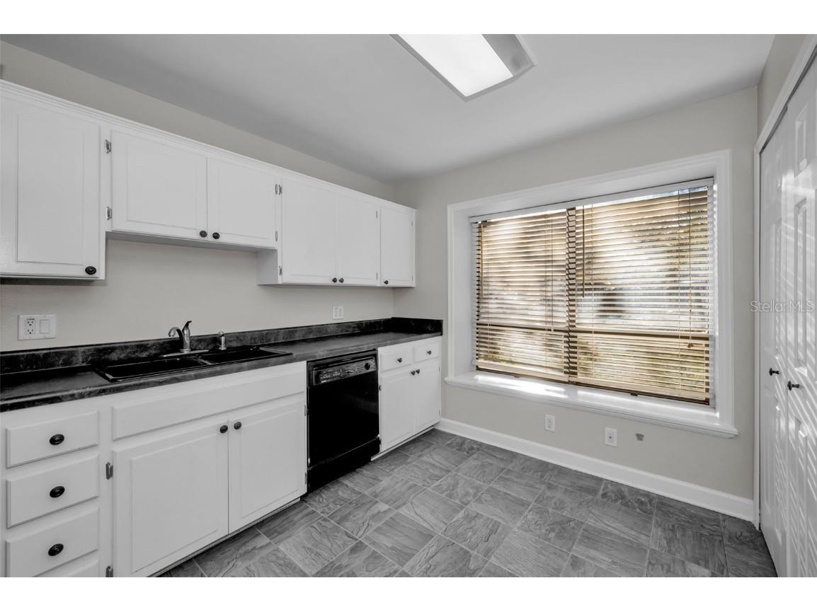 2733 Nicole Circle Palm Harbor FL 34684 TB8452588 image15