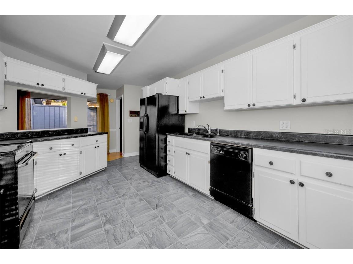 2733 Nicole Circle Palm Harbor FL 34684 TB8452588 image16