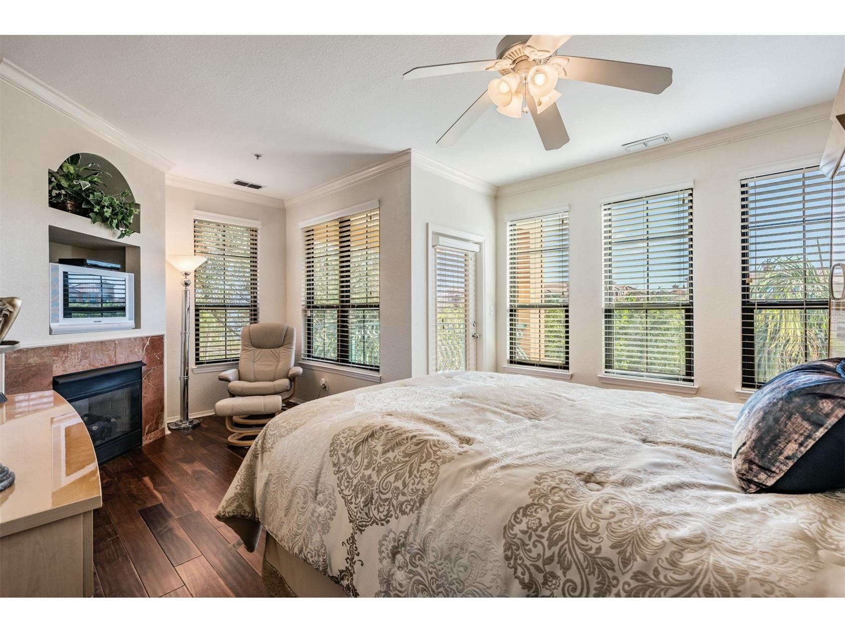 2733 Via Cipriani #814A Clearwater FL 33764 TB8460583 image20