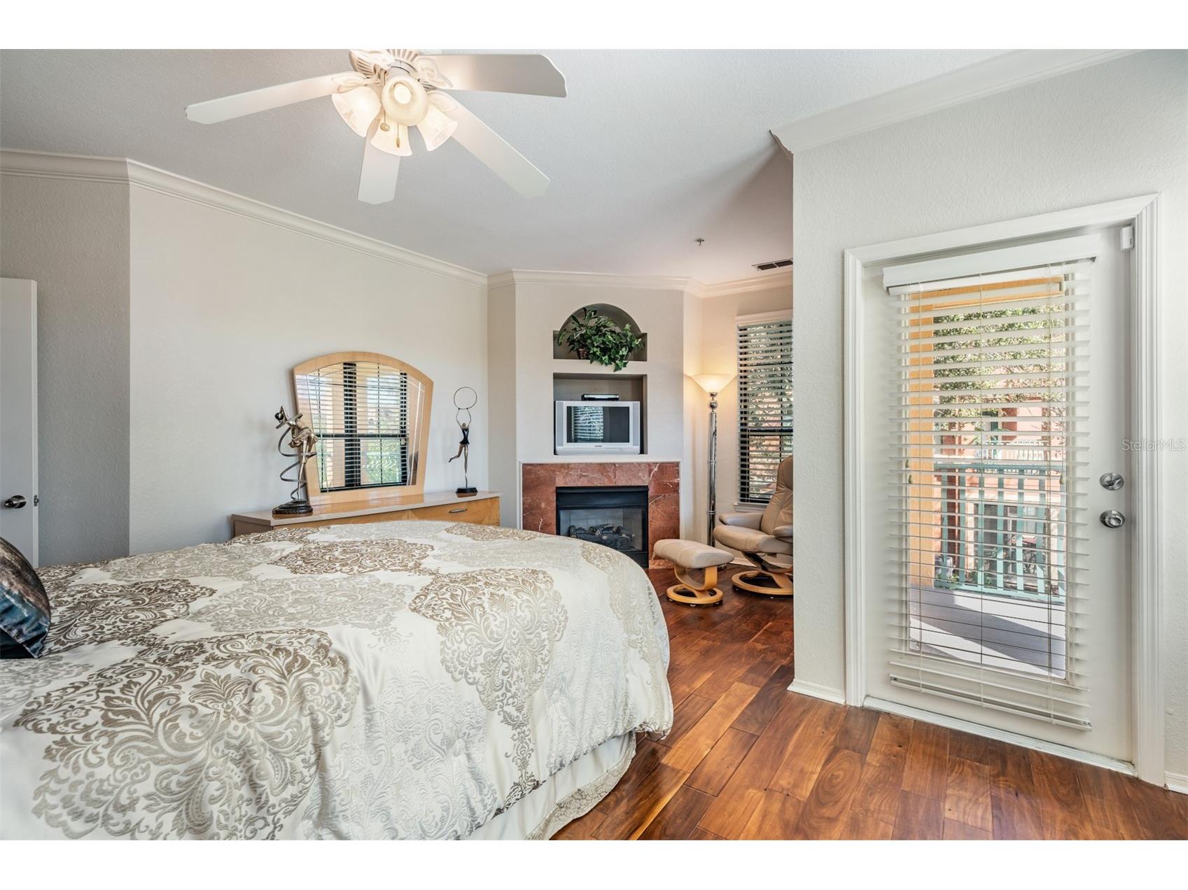 2733 Via Cipriani #814A Clearwater FL 33764 TB8460583 image21