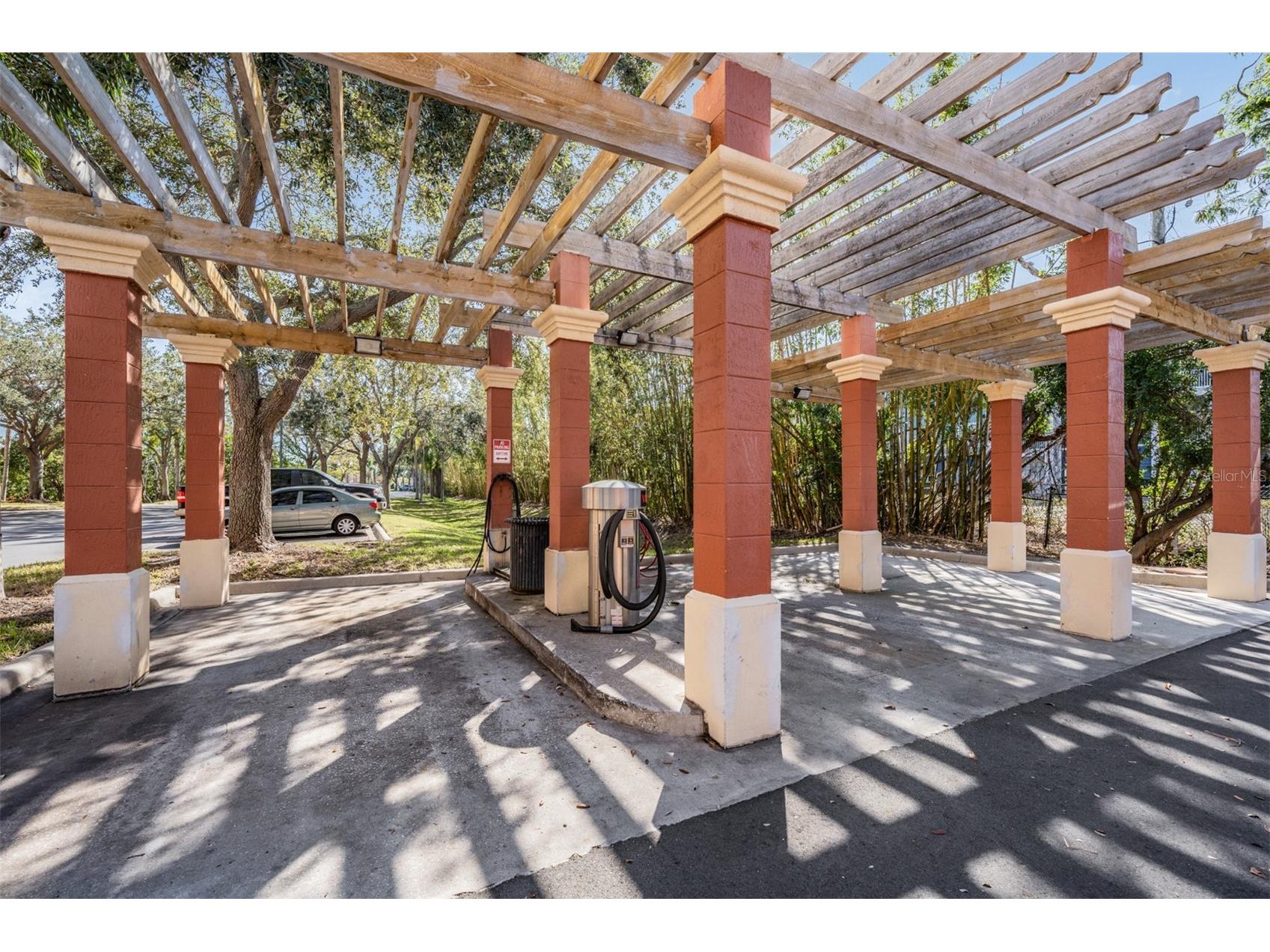 2733 Via Cipriani #814A Clearwater FL 33764 TB8460583 image54