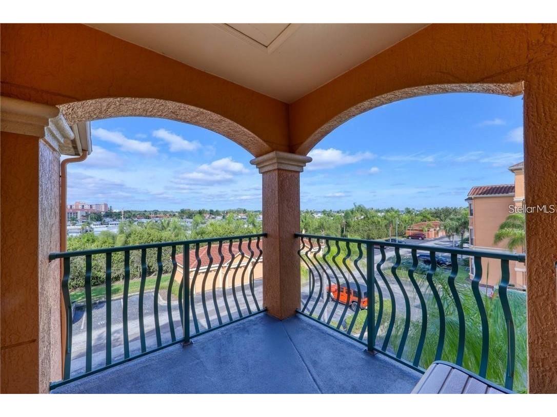 2733 Via Cipriani #830B Clearwater FL 33764 TB8465555 image7