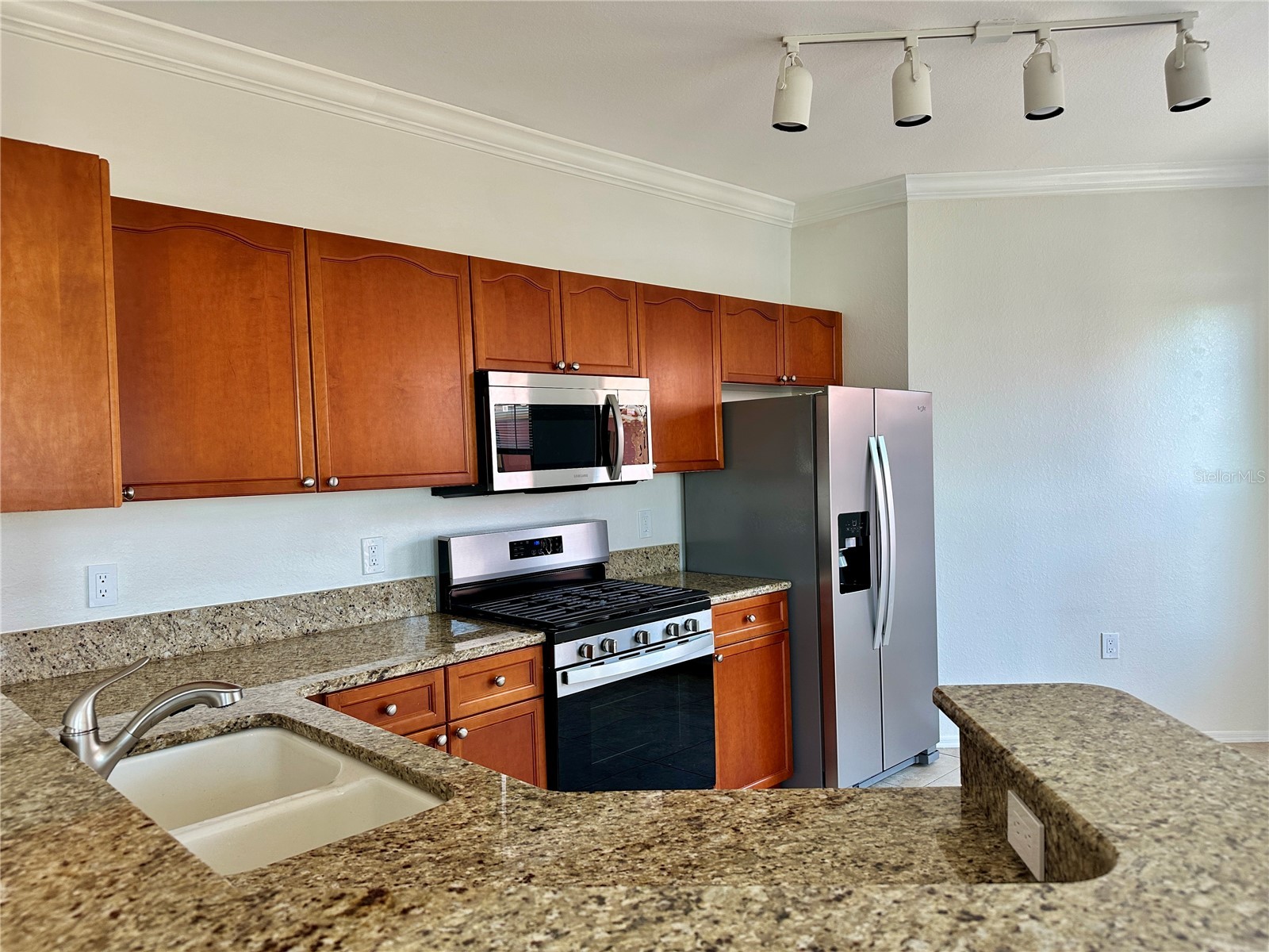 2733 Via Cipriani #830B Clearwater FL 33764 TB8471801 image10