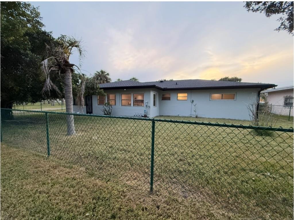 2734 19th Street S Saint Petersburg FL 33712 TB8448665 image14