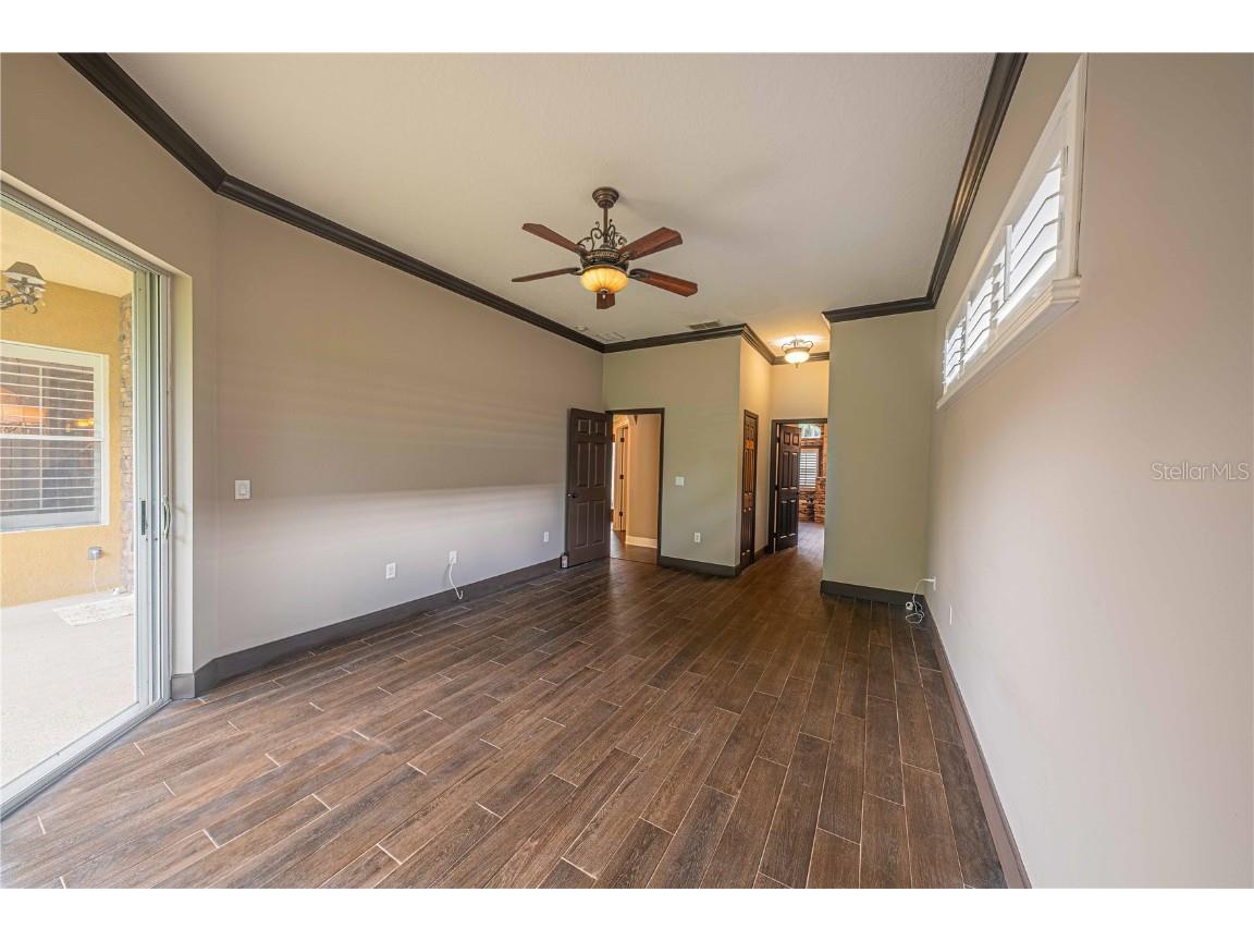 2734 Mendelin Street Apopka FL 32703 V4937554 image13