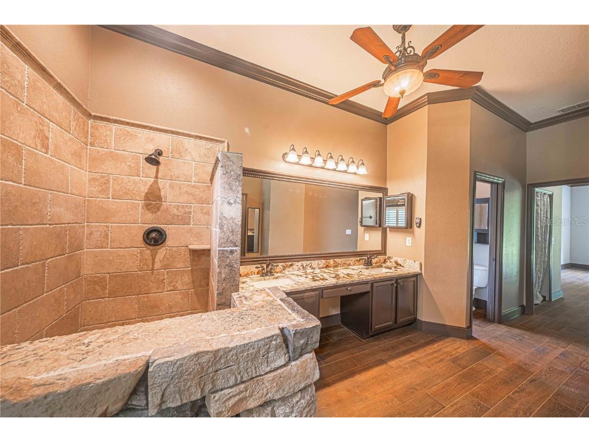 2734 Mendelin Street Apopka FL 32703 V4937554 image17