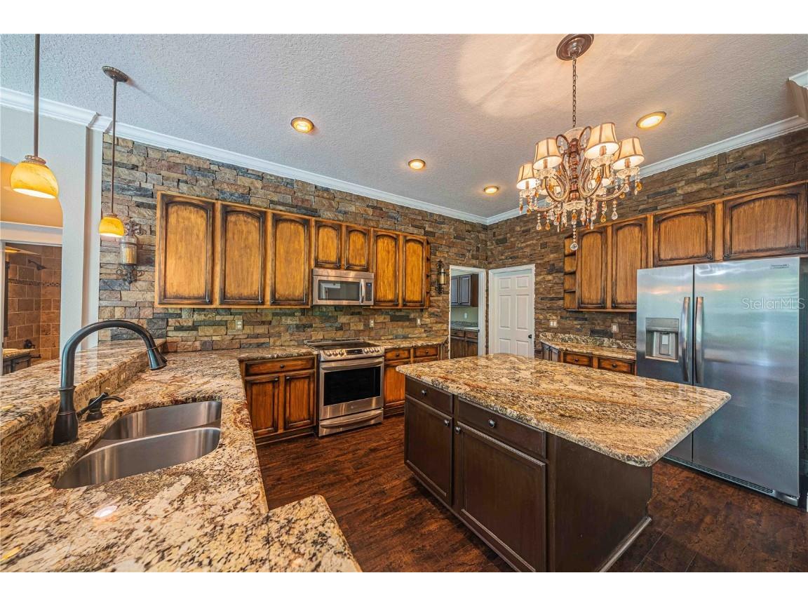 2734 Mendelin Street Apopka FL 32703 V4937554 image20