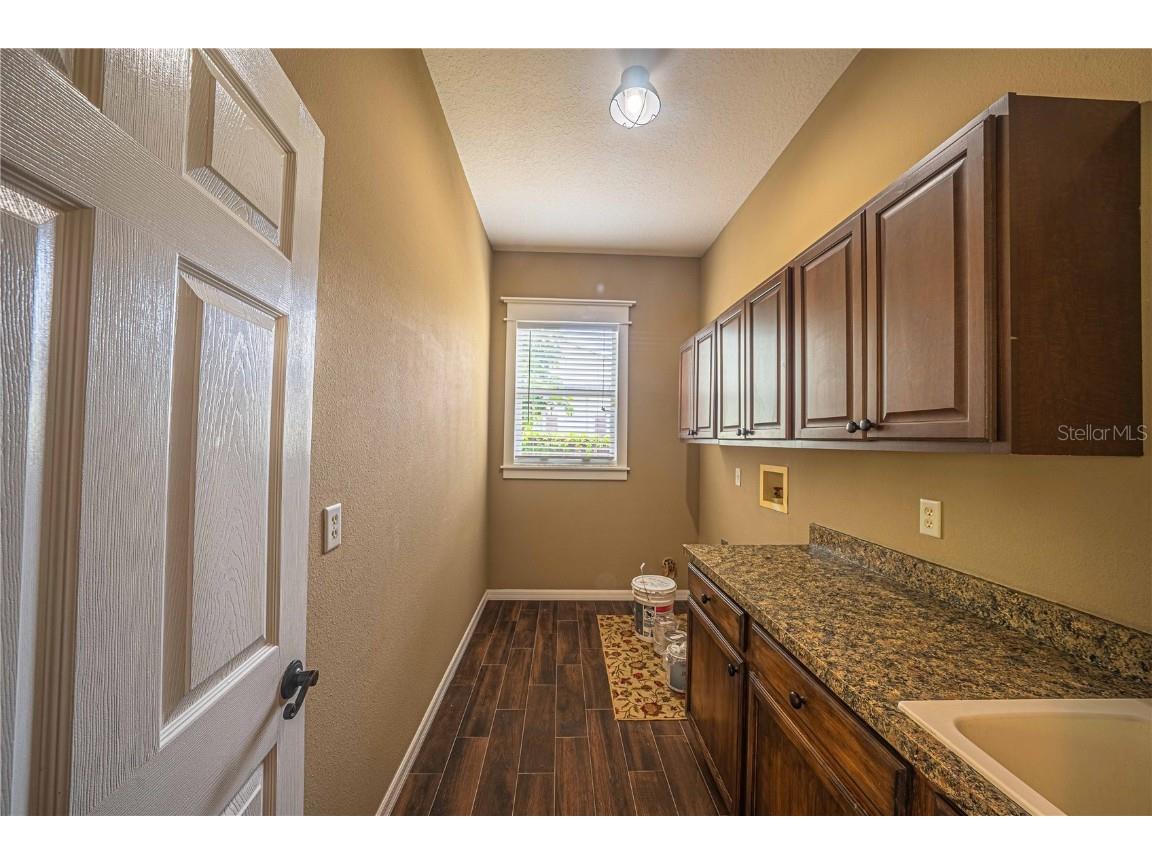 2734 Mendelin Street Apopka FL 32703 V4937554 image23