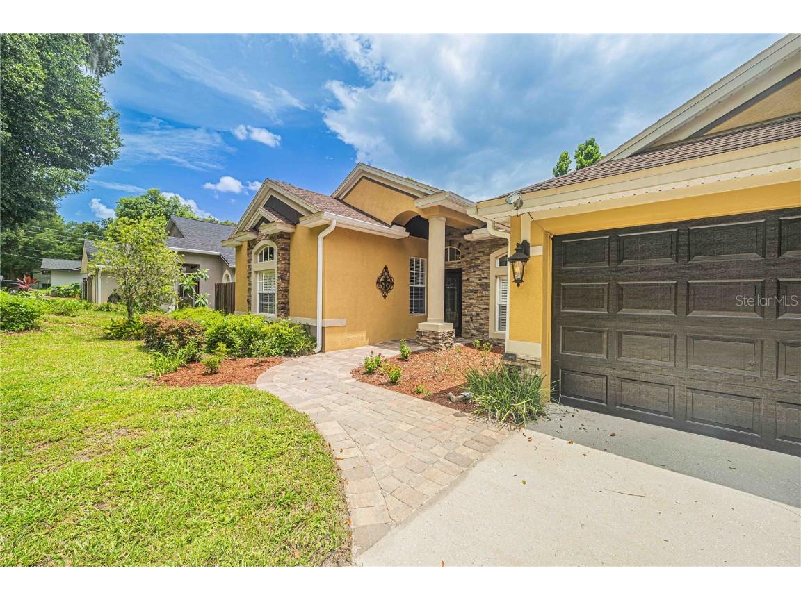 2734 Mendelin Street Apopka FL 32703 V4937554 image3