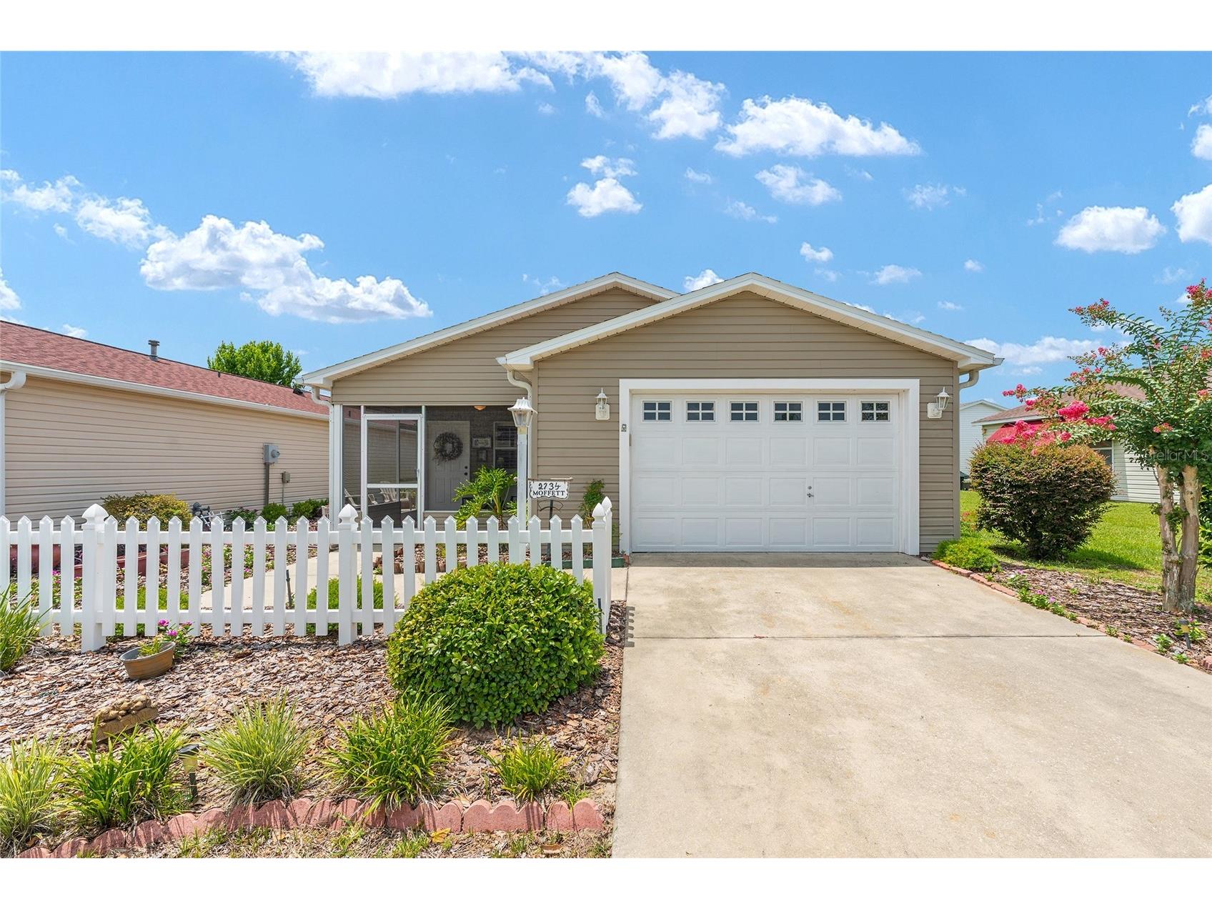 2734 Moncayo Avenue The Villages FL 32162 G5114894 image1