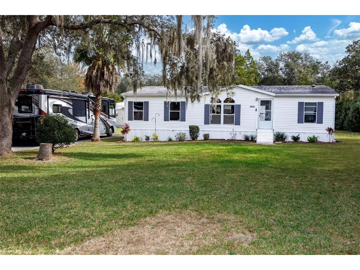 27346 Walnut Avenue Okahumpka FL 34762 G5076173 image1