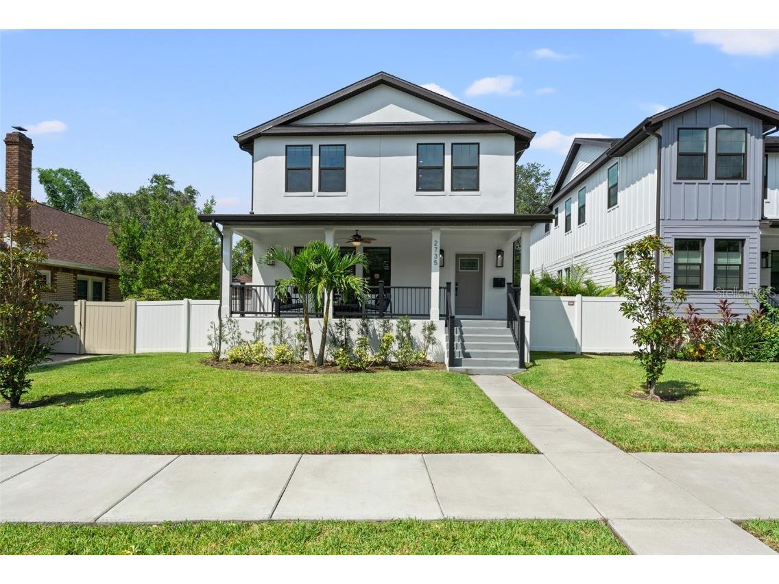 2735 Bayside Drive S Saint Petersburg FL 33705 U8252636 image1