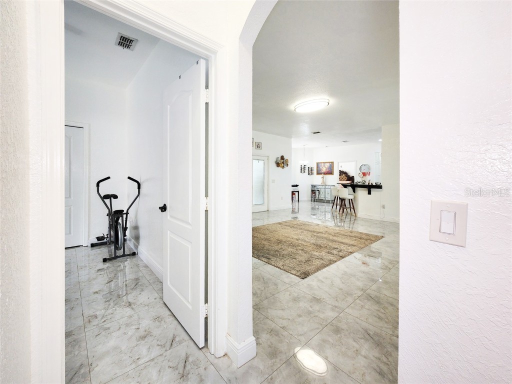 2735 Berkford Circle Lakeland FL 33810 TB8369593 image38