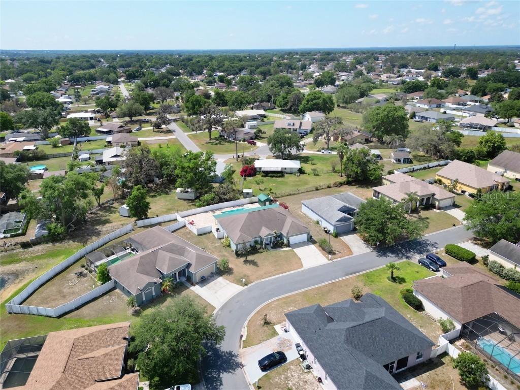 2735 Berkford Circle Lakeland FL 33810 TB8369593 image64