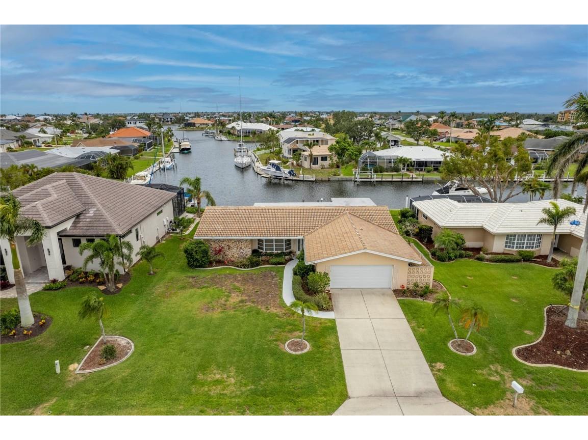 2735 Luna Court Punta Gorda FL 33950 C7474975 image1