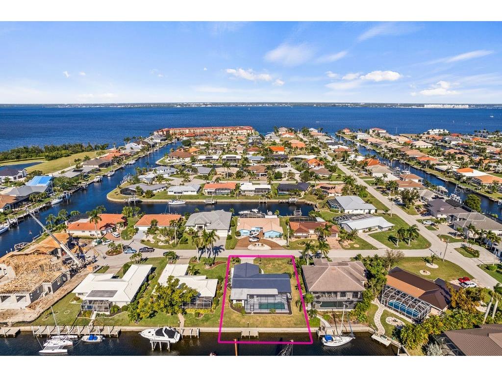 2735 Luna Court Punta Gorda FL 33950 U8224570 image1
