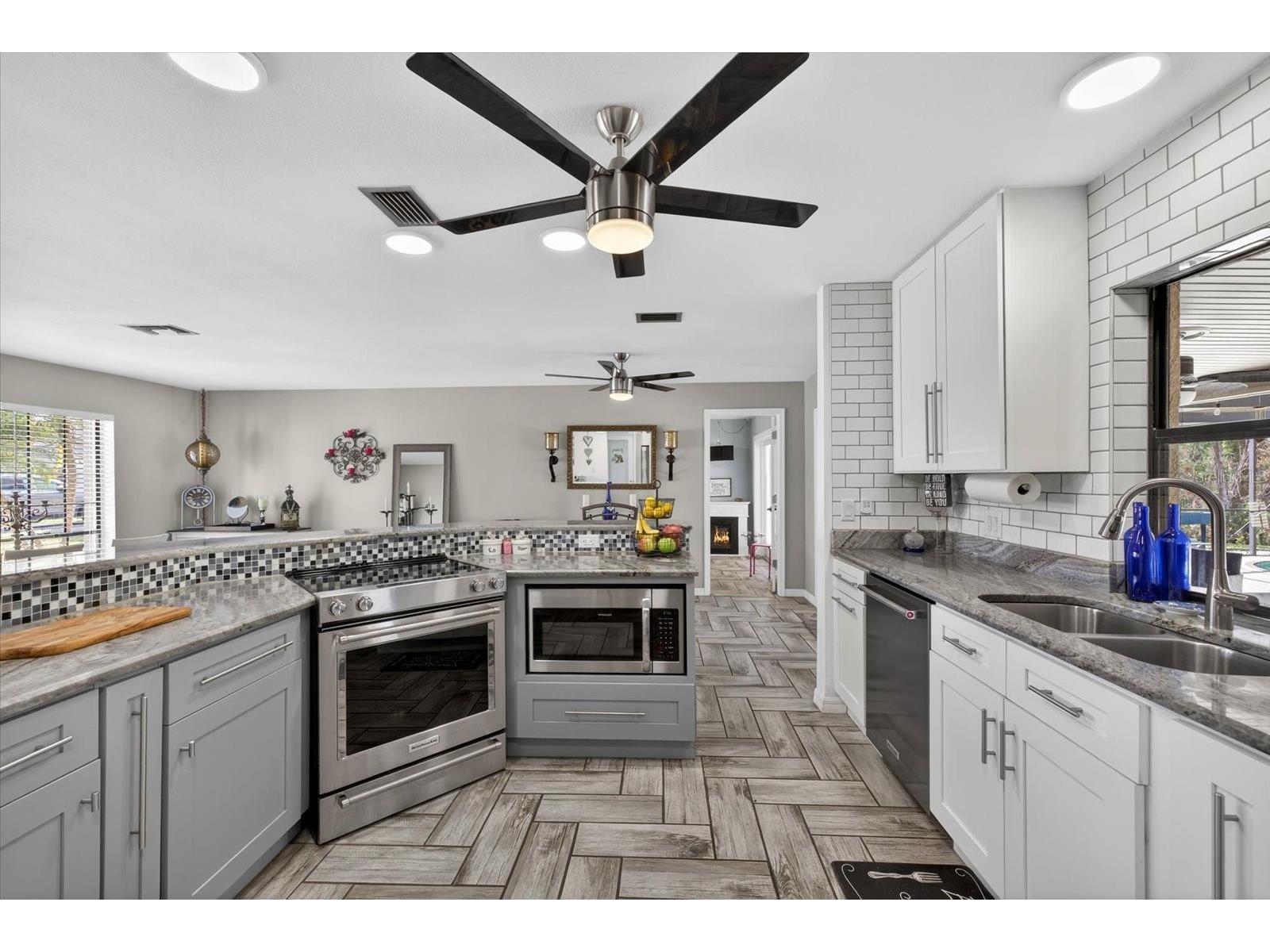 2735 Quiet Hollow Court New Port Richey FL 34655 TB8478089 image2