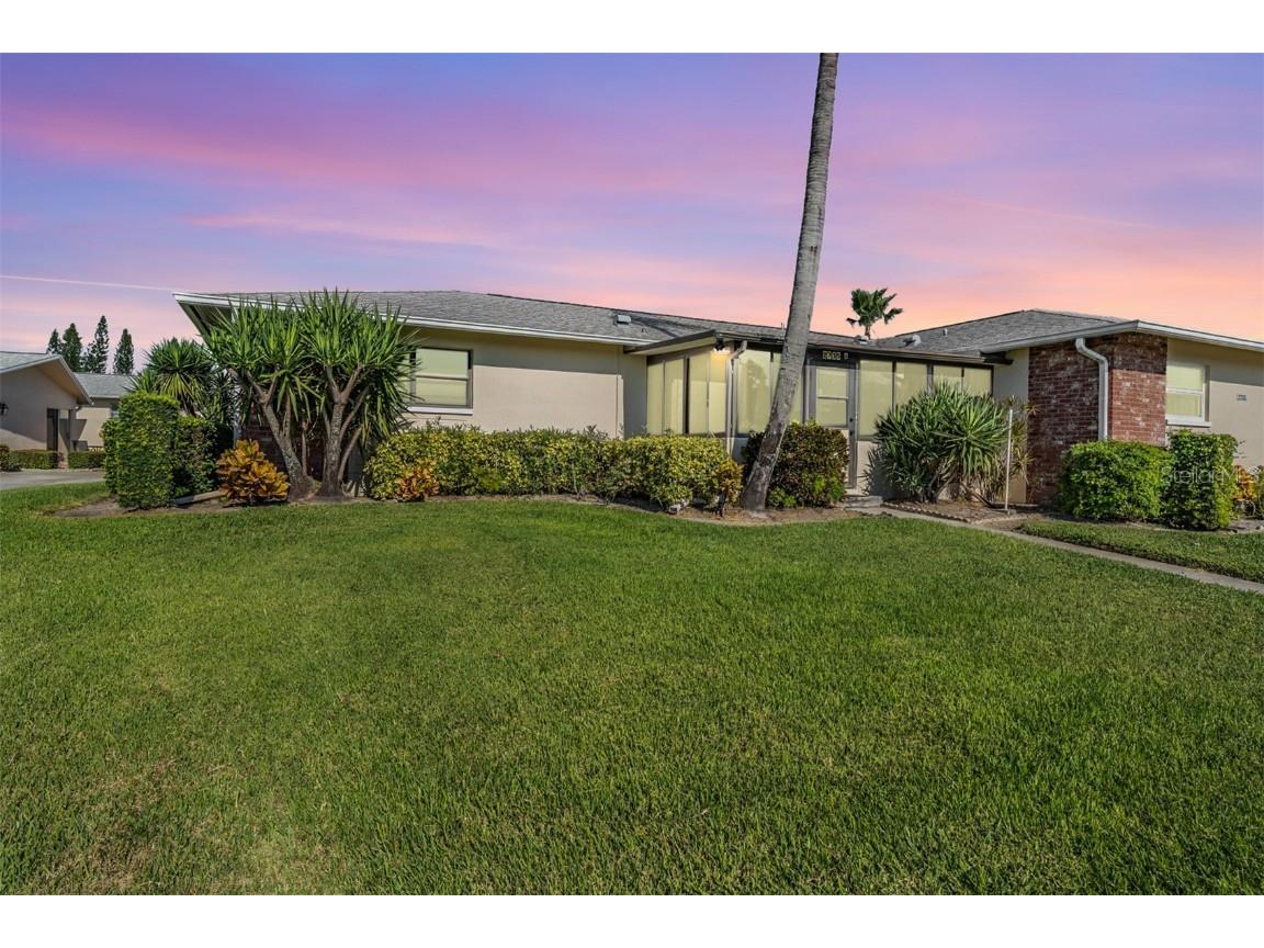 2735 Sherbrooke Lane #A Palm Harbor FL 34684 TB8438145 image1