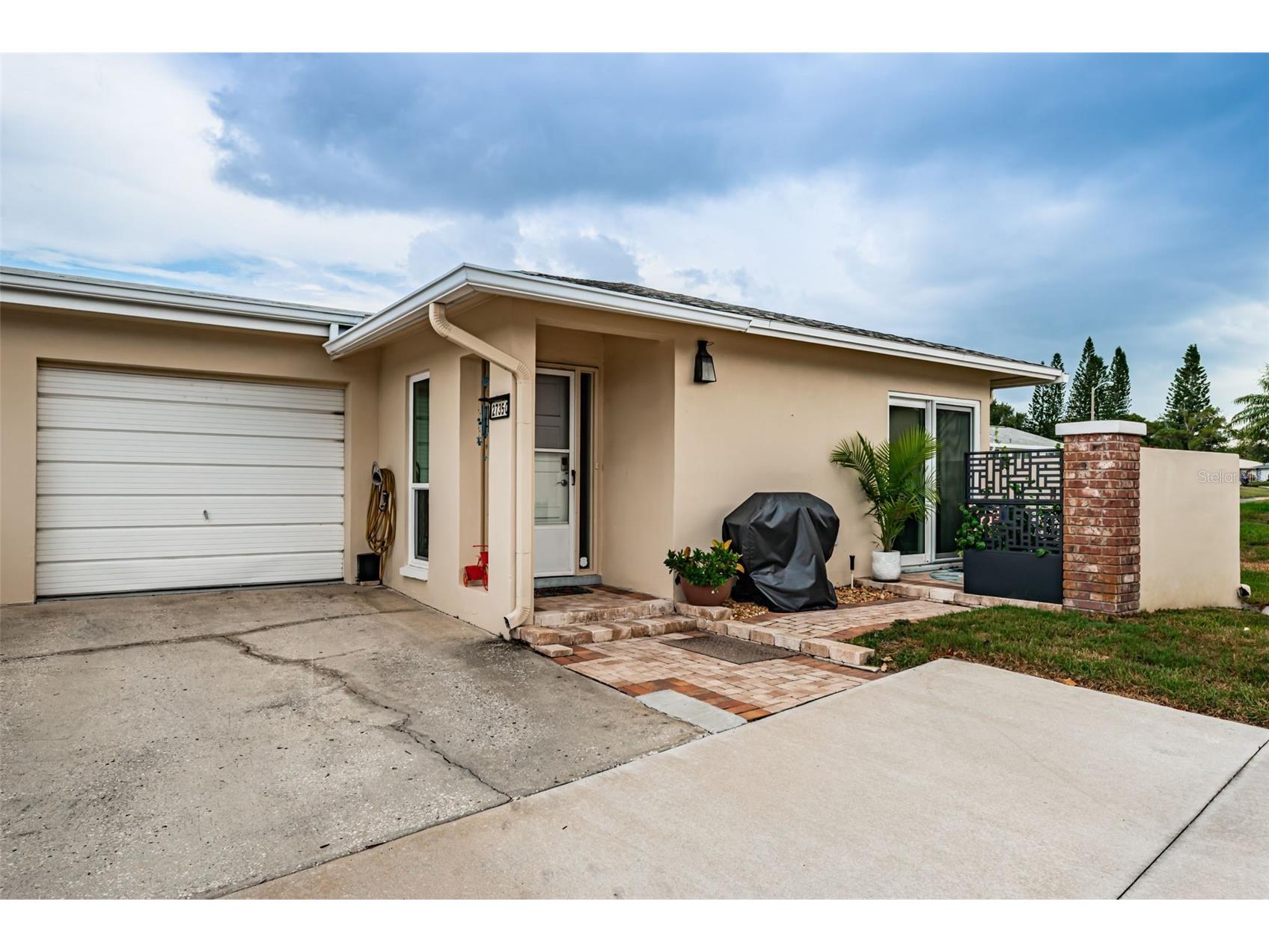 2735 Sherbrooke Lane #C Palm Harbor FL 34684 TB8523032 image1