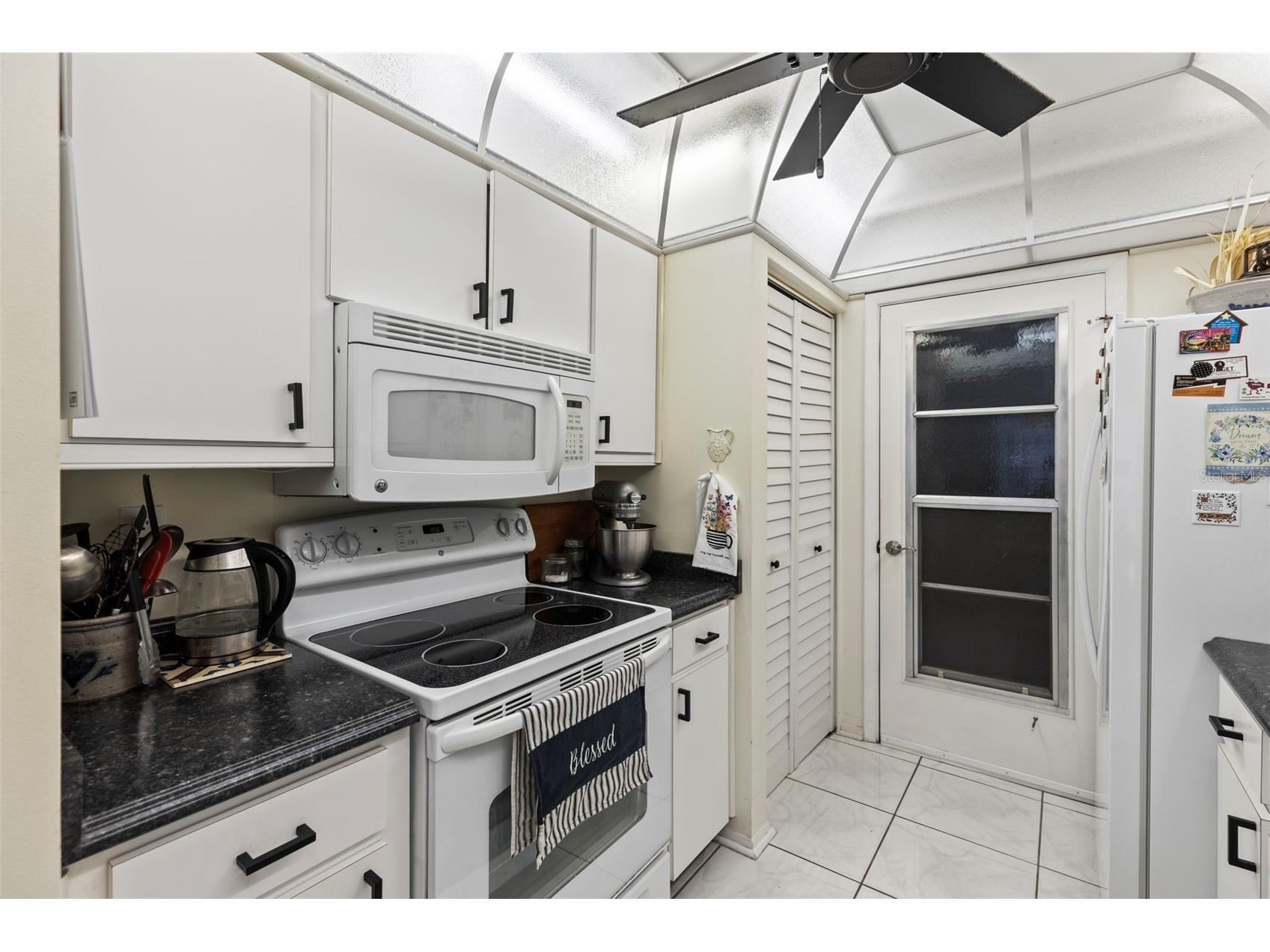 2735 Sherbrooke Lane #D Palm Harbor FL 34684 TB8461202 image14