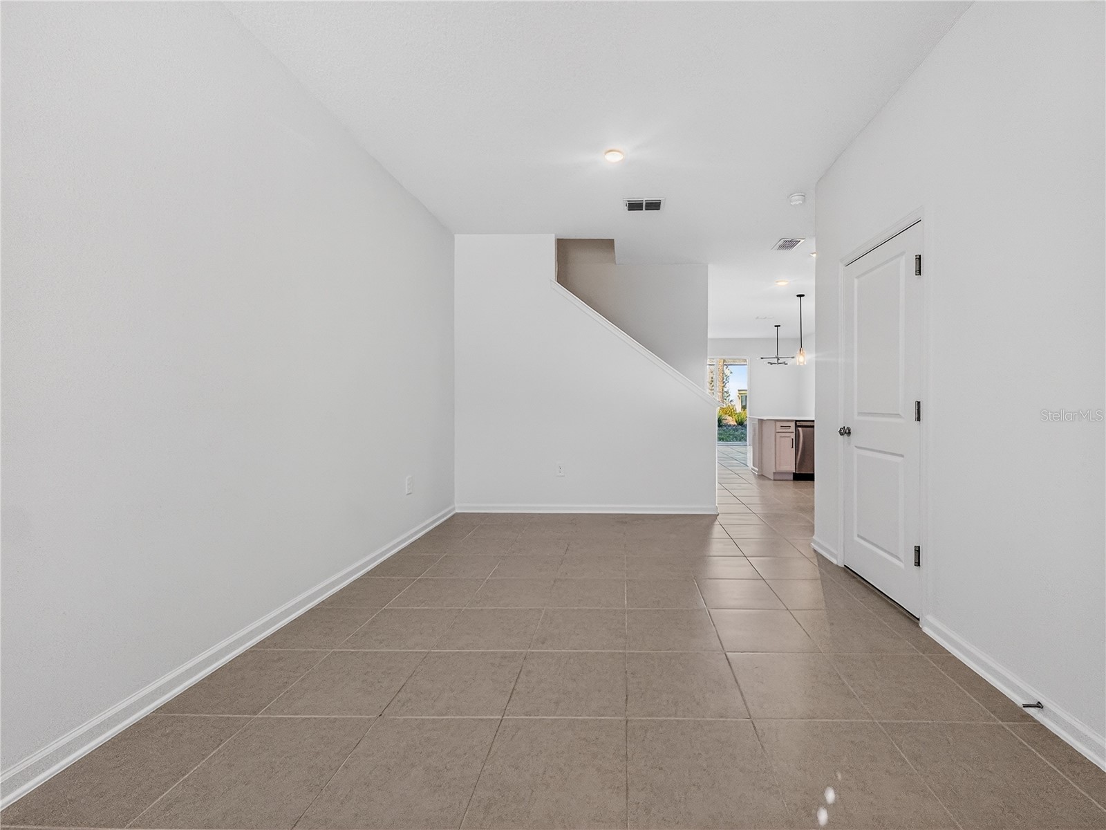 2735 Skyline Loop Kissimmee FL 34758 O6373750 image4