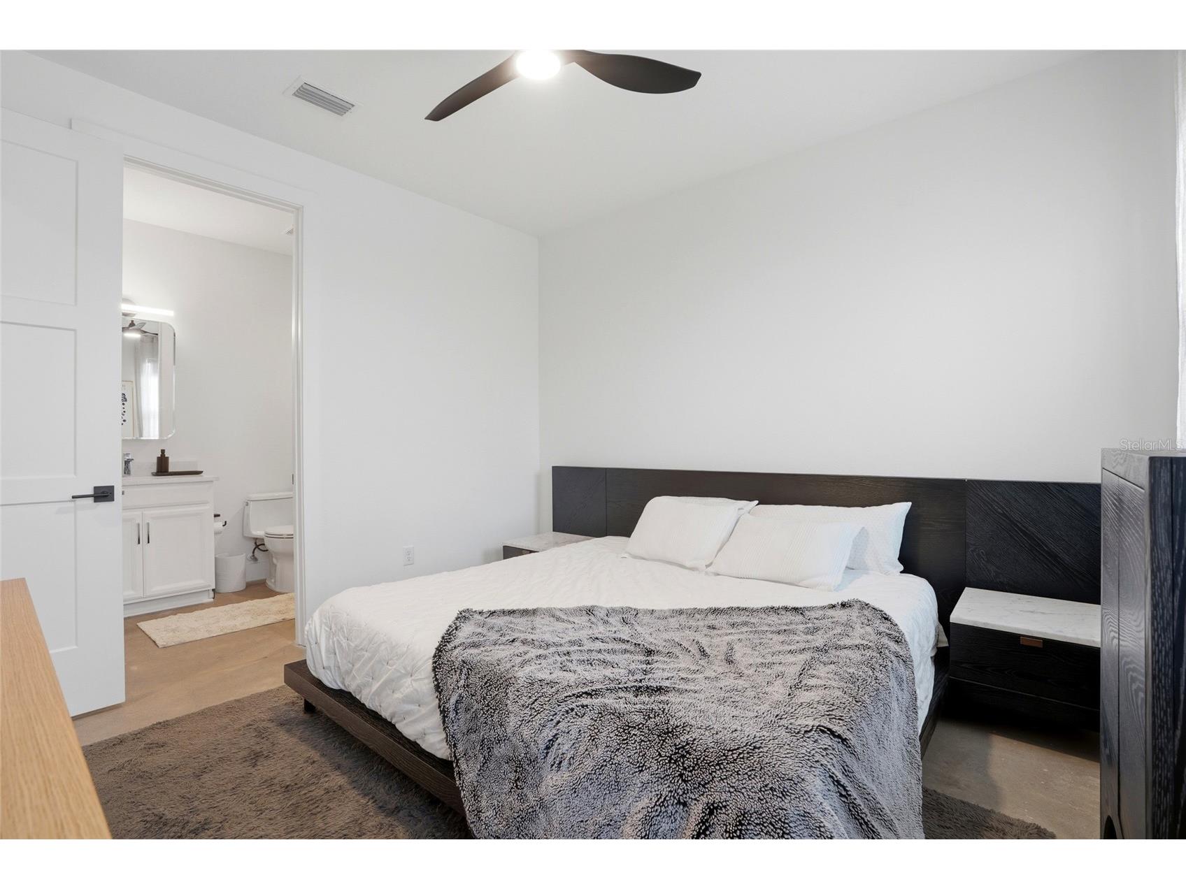 2736 5th Avenue S #4 Saint Petersburg FL 33712 TB8472130 image30