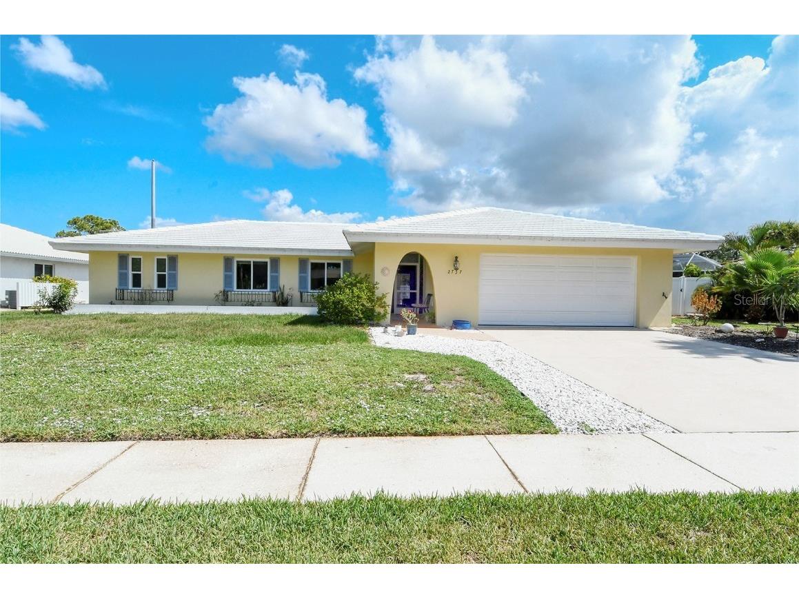2737 Cardwell Way Sarasota FL 34231 A4578376 image1