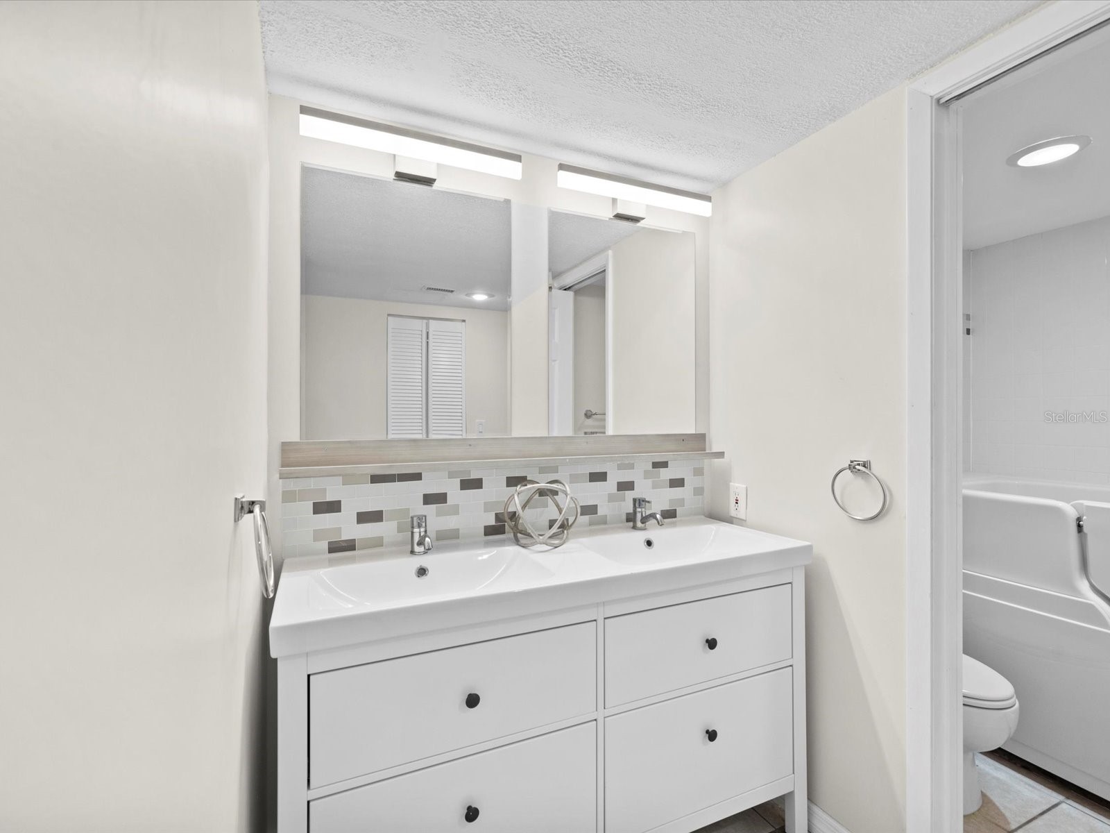 2737 Enterprise Road E #111 Clearwater FL 33759 TB8460543 image10