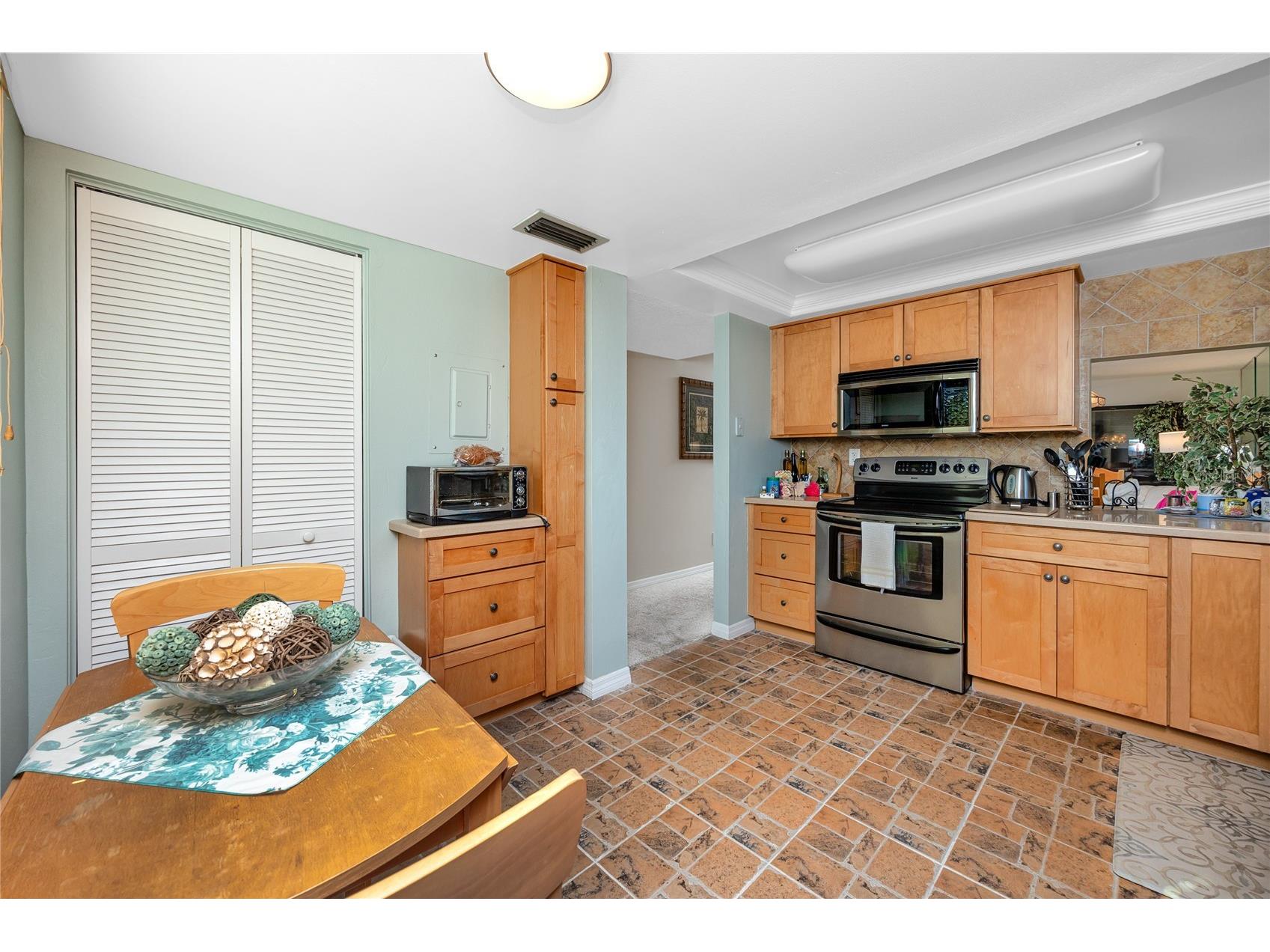 2737 Enterprise Road E #112 Clearwater FL 33759 TB8453941 image14