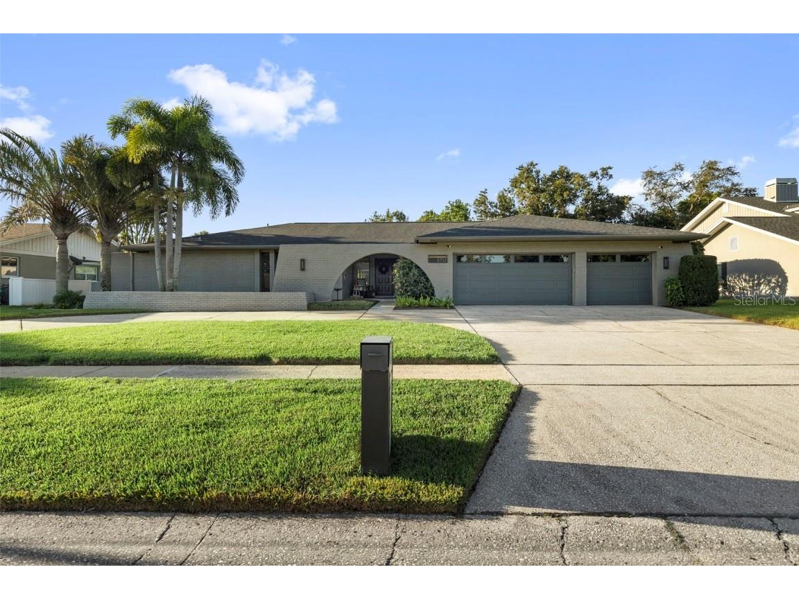 2737 Northridge Drive E Clearwater FL 33761 TB8433373 image3