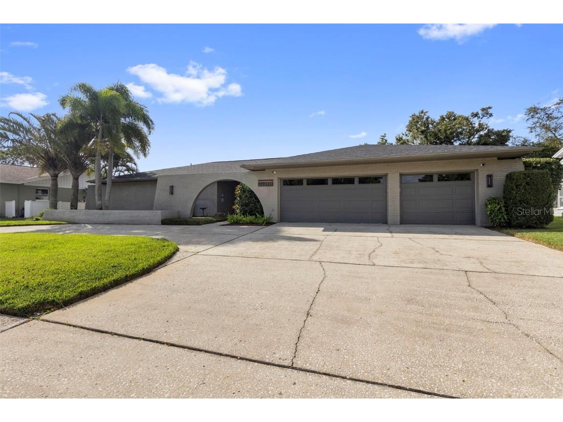 2737 Northridge Drive E Clearwater FL 33761 TB8433373 image4