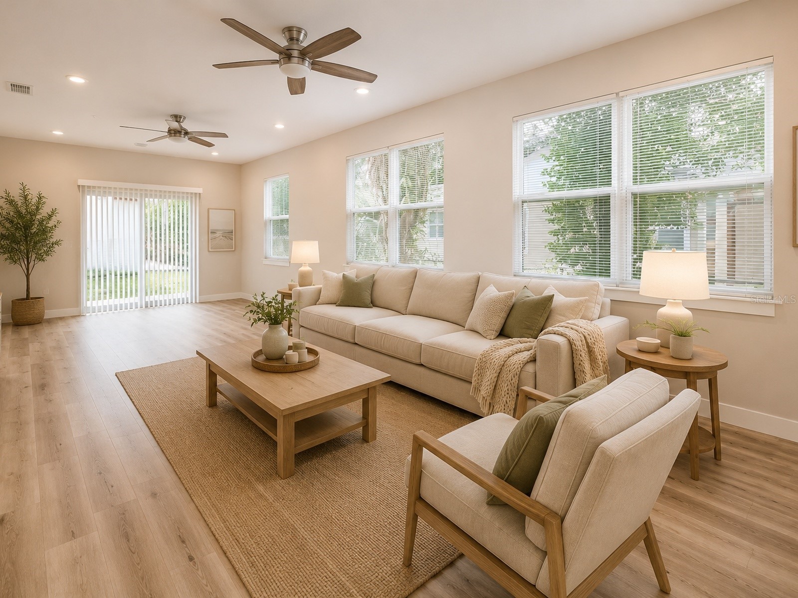 2738 16th Avenue N Saint Petersburg FL 33713 TB8508643 image3