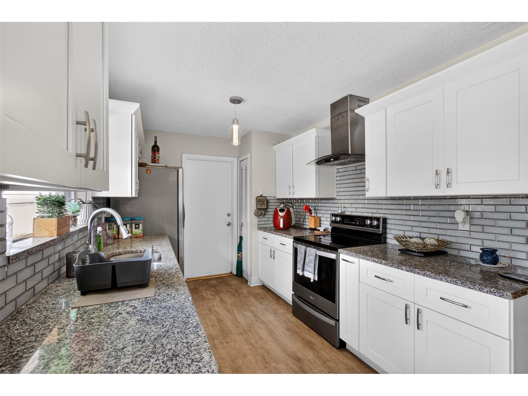 2738 Fireside Court Orlando FL 32839 C7526506 image10